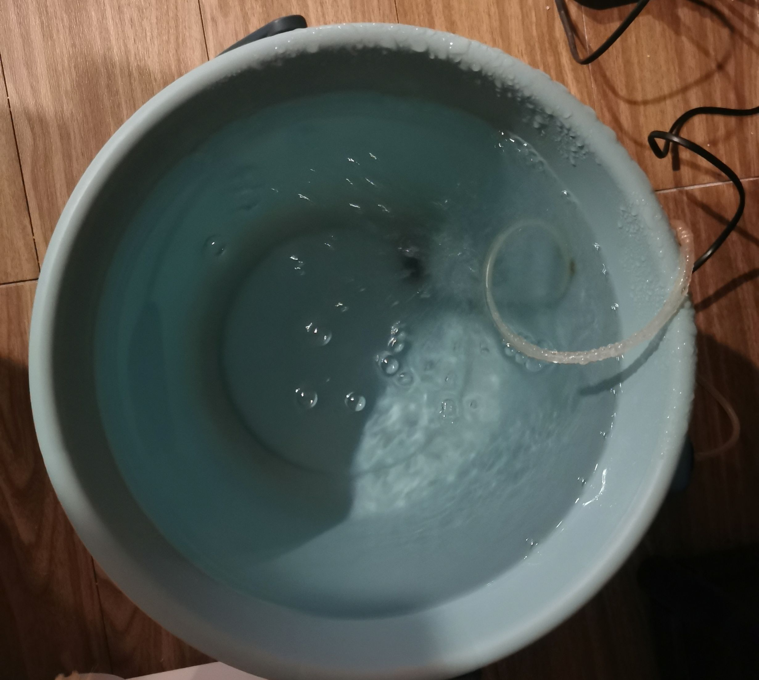 Do you change the water in the fish tank?How to reduce the number of water changes? iMedia