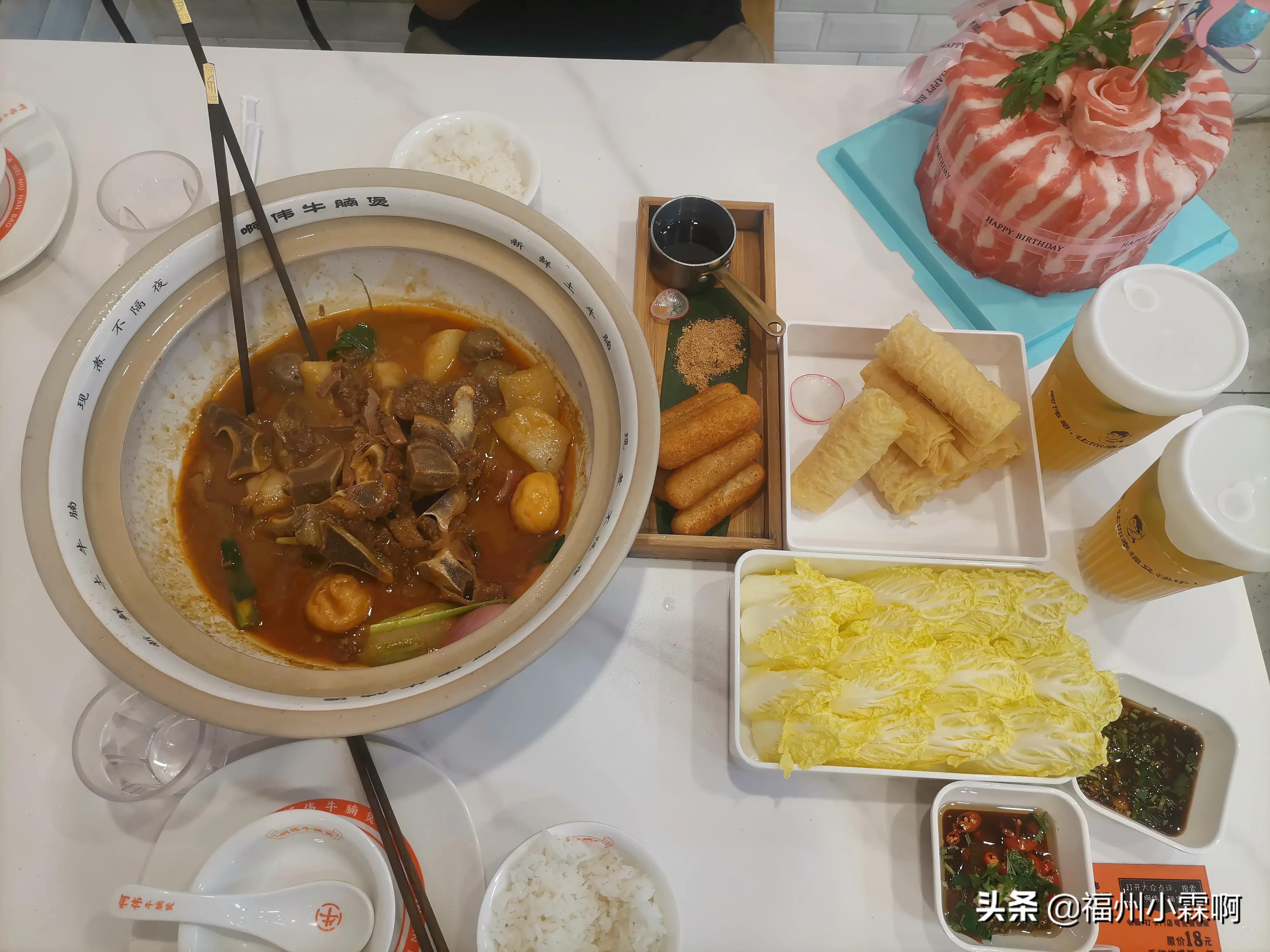 Followed my husband's food expert to explore the beef brisket hot pot
