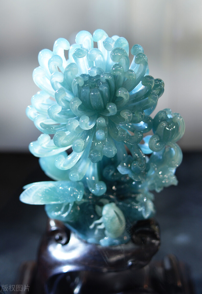 Why is jadeite so expensive? iMedia