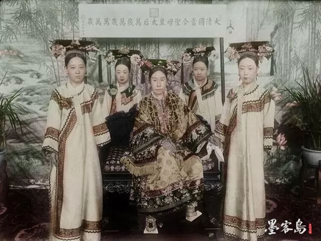 Empress Dowager Cixi s Emerald Watermelon Worth 600 Million One Is In 