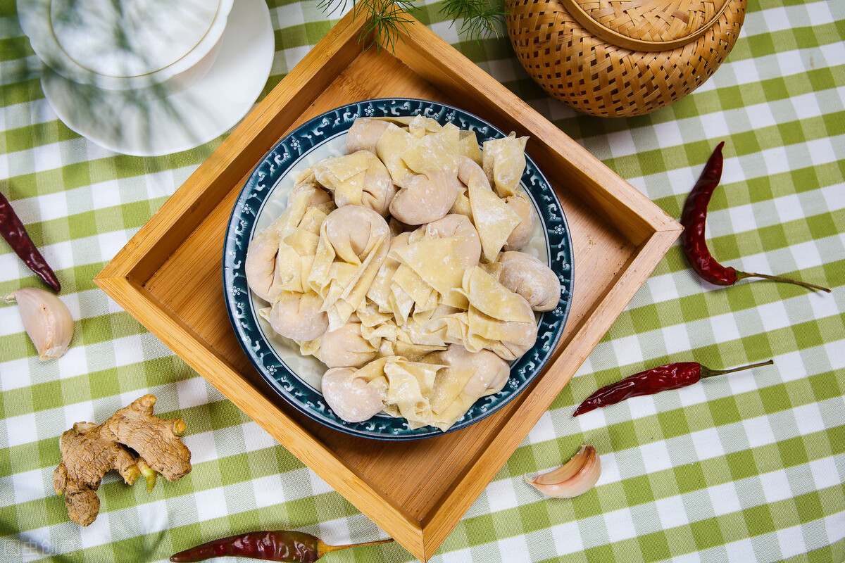 How to make the soup base of wonton noodles?The practice of wanton