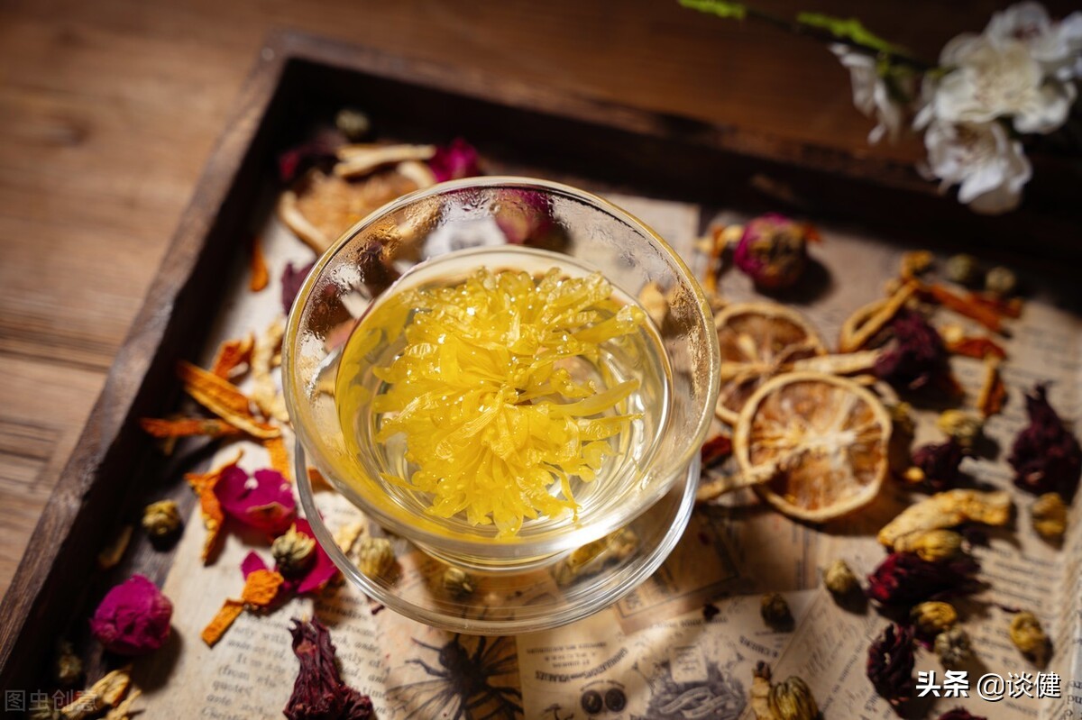 Drinking chrysanthemum tea for a long time can nourish the liver and