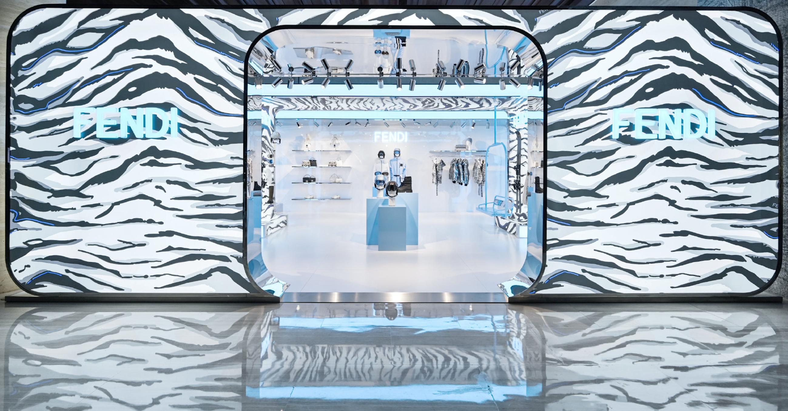 In the last two weeks of 2021, the trends of these three luxury brands