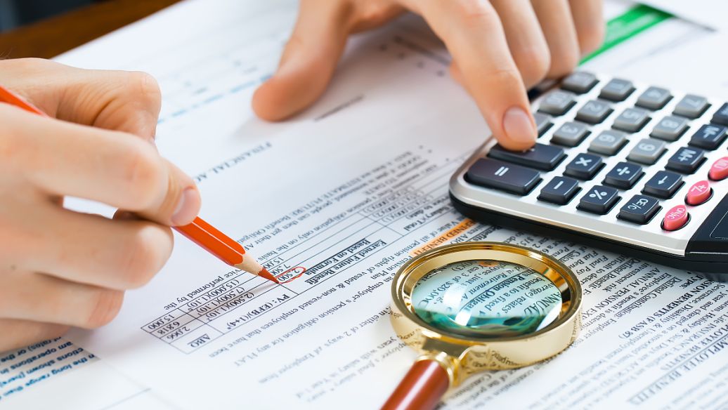 Under what circumstances does an enterprise need to issue a corporate