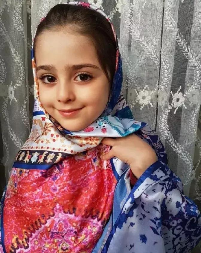 11 Year Old Girl In Iran Is Called The Most Beautiful In The Worldbecause Of Being Too 