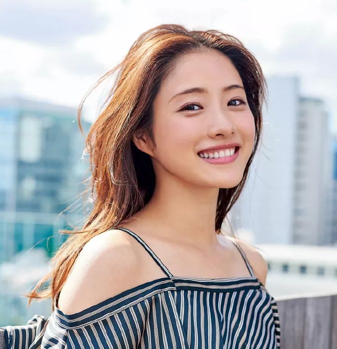 Ishihara Satomi announced her pregnancy, the amateur husband 