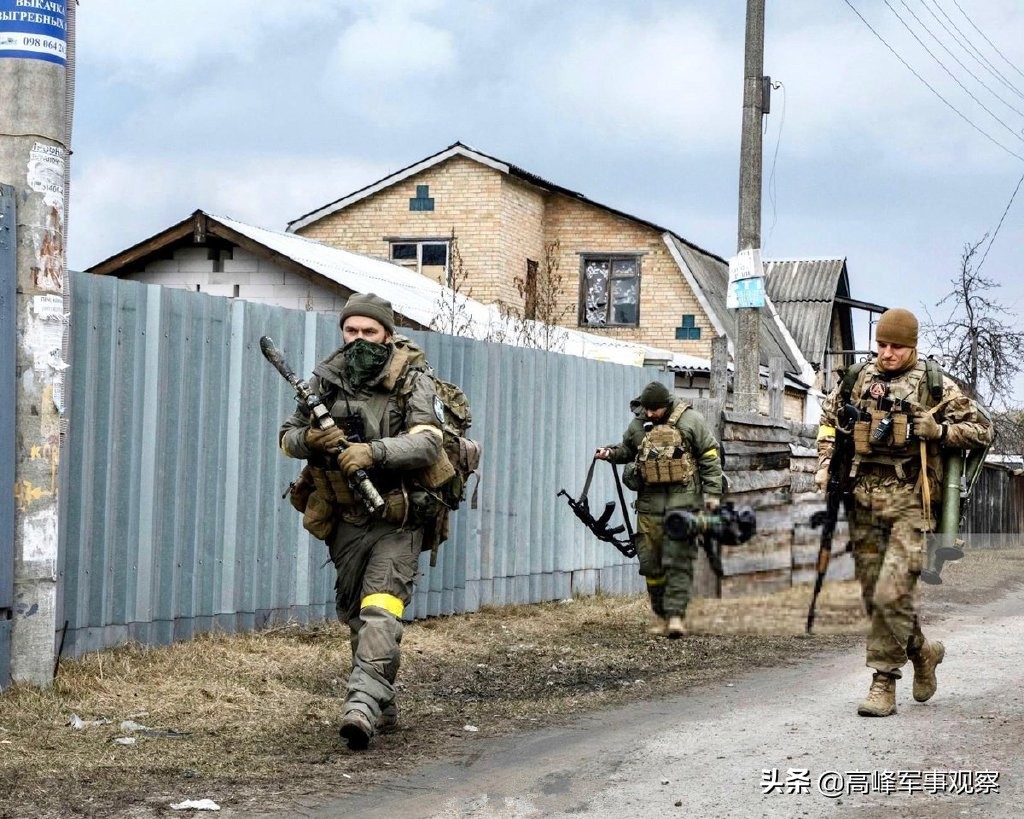 The end of Camp Azov is here!Chechen troops break into Mariupol, three ...