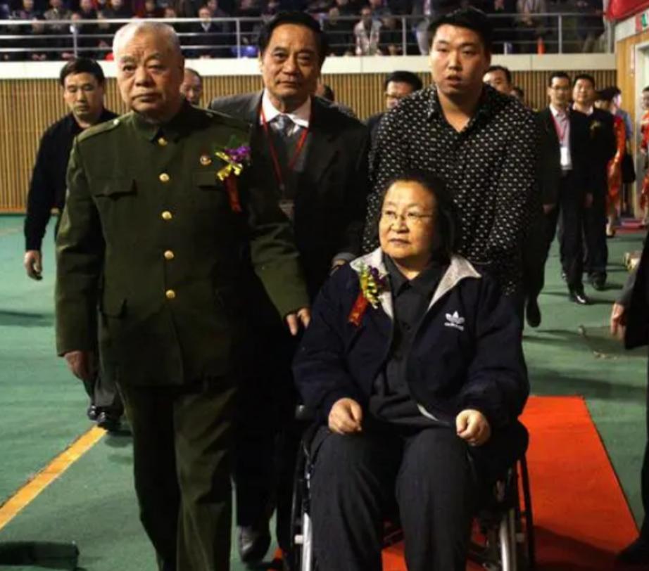 In 1972, Mao Zedong's beloved daughter Li Ne asked her father for help ...