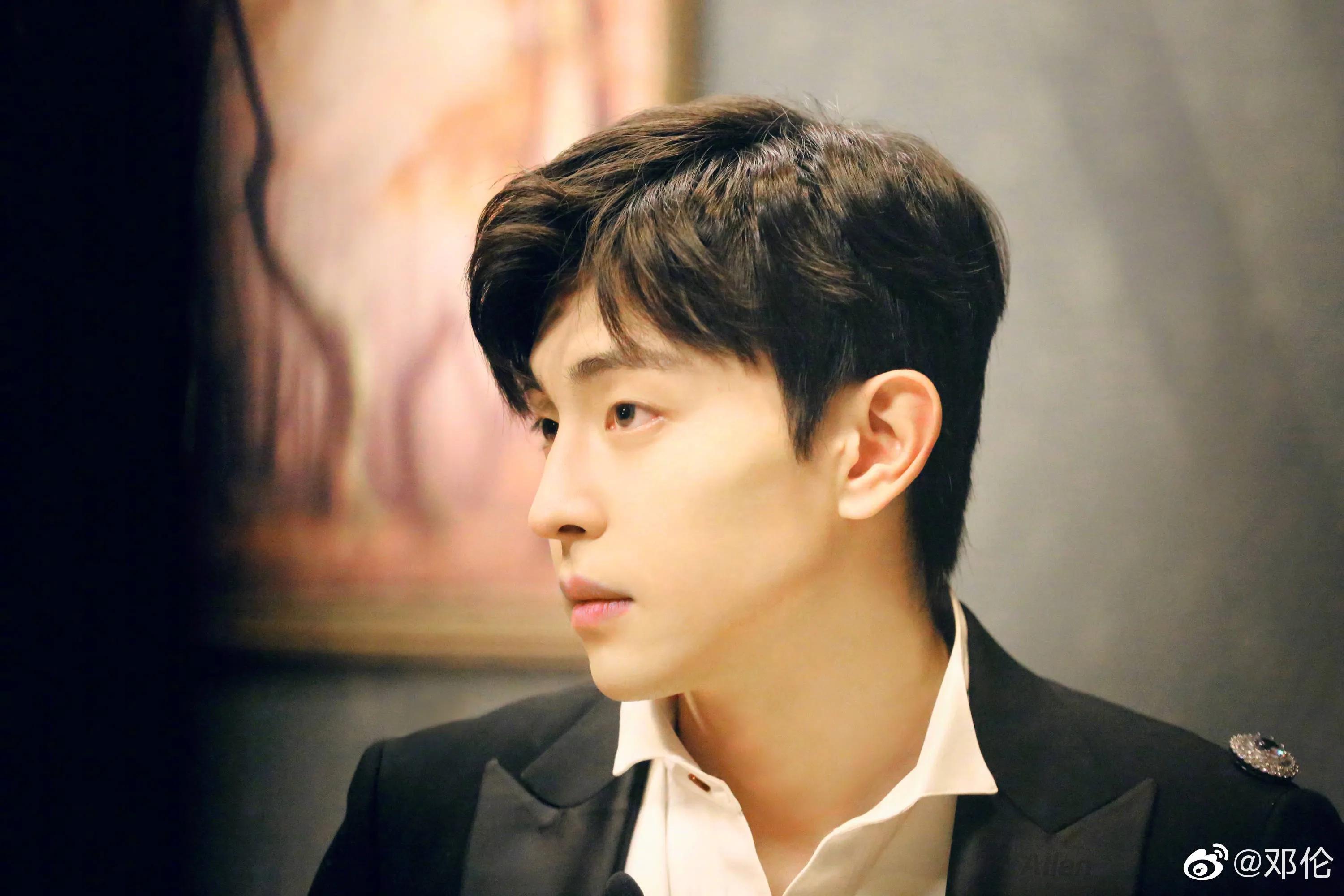 Deng Lun apologized quickly after being fined, saying that he still ...