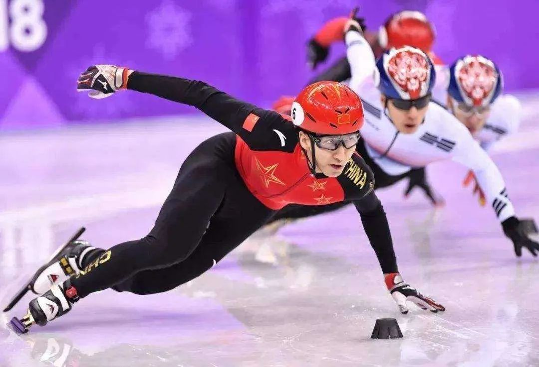 Is short track speed skating closely related to weather conditions