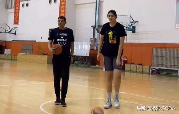 Zhang Ziyu Has Grown Taller Againat The Age Of 15 Yao Ming Is Over 226 Meters Tall Will The 4812