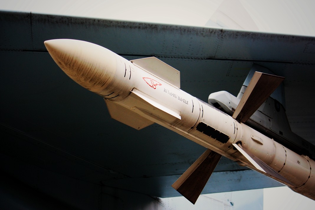 The R27 missile missed the target seriously, but China bought thousands ...