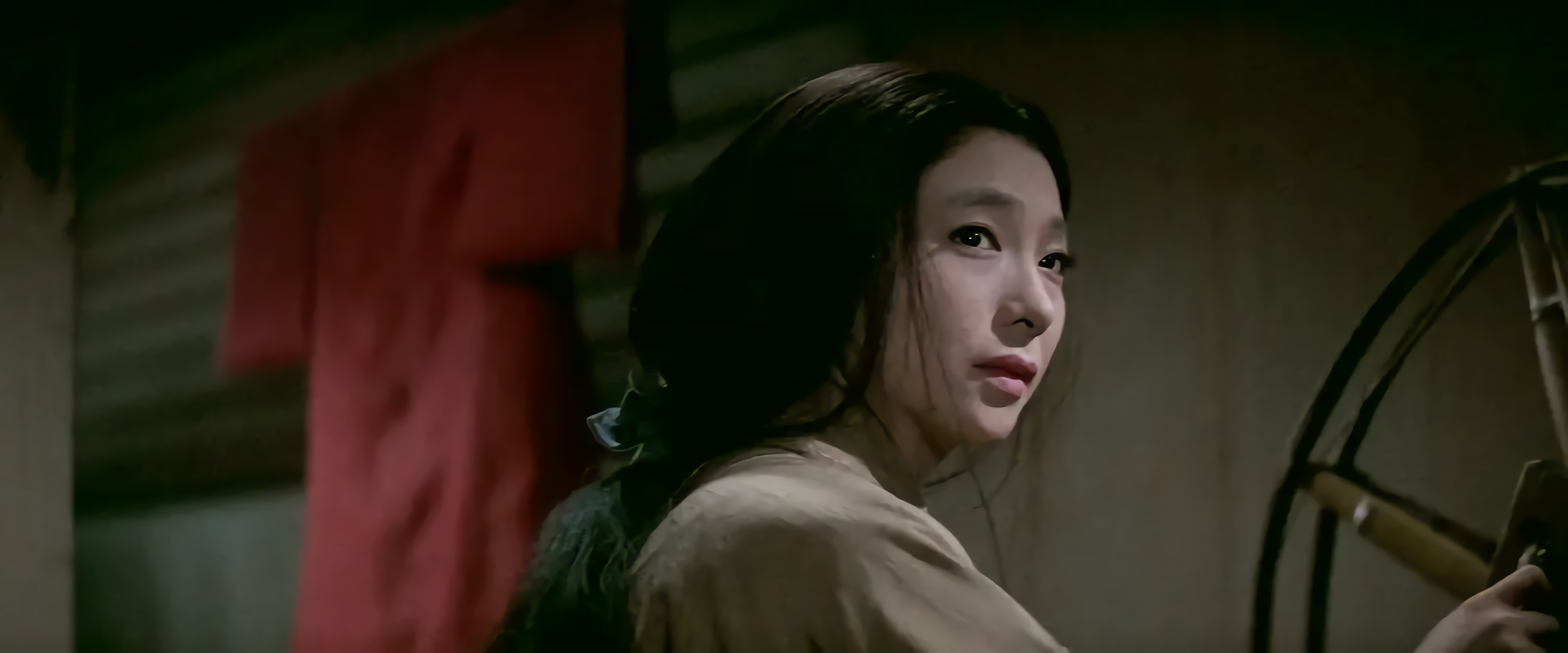 Horror movie The man abandoned his wife and joined a highranking official. Who knew that the