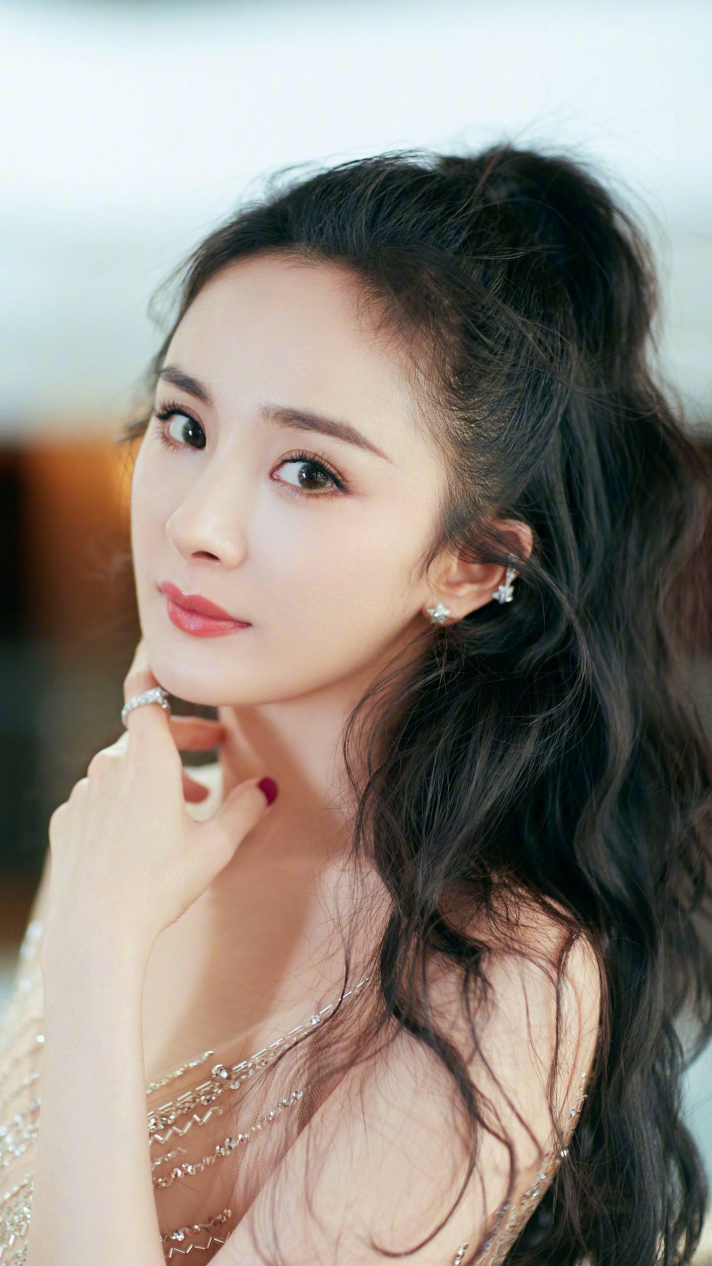 Yang Mi, sexy and charming photo (photo gallery) - iMedia