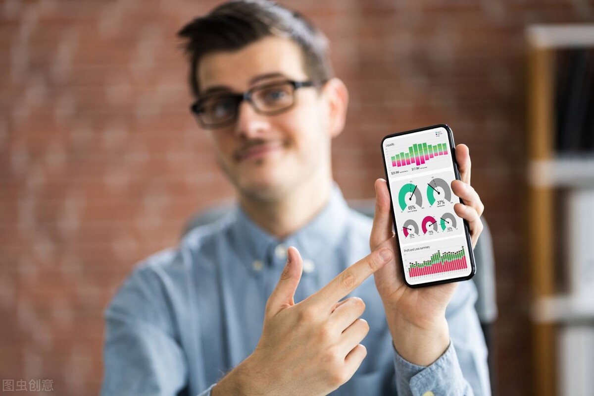 Why is your phone getting more and more useless?I haven't dealt with