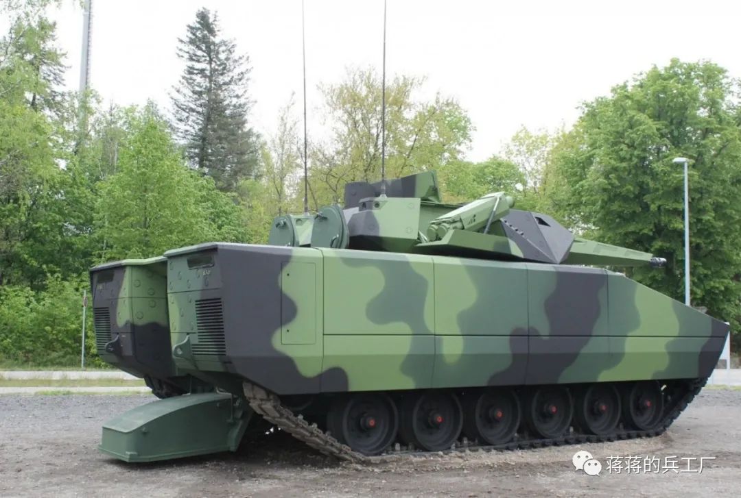 Rheinmetall launches Lynx 120 fire support vehicle with 120mm tank gun ...