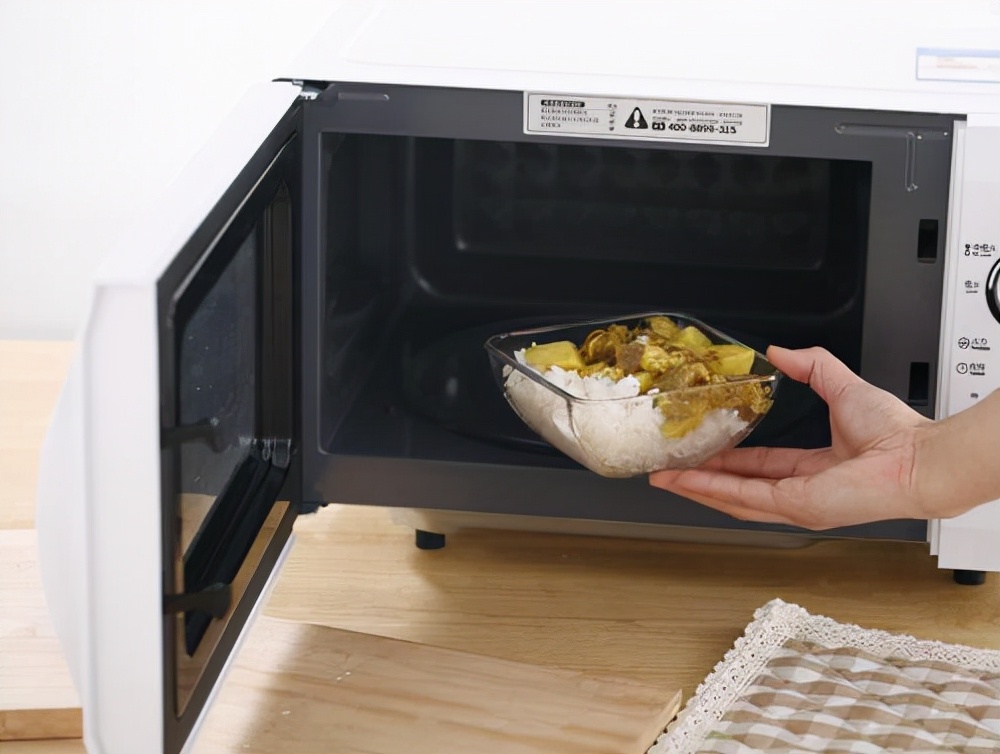 Is it true that longterm use of microwave ovens to heat food can cause